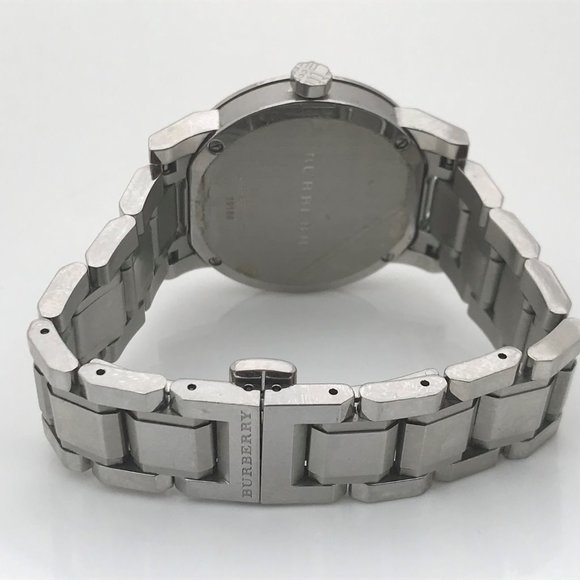 Burberry Watch Swiss Made Silver Tone Analog Date - Picture 5 of 8
